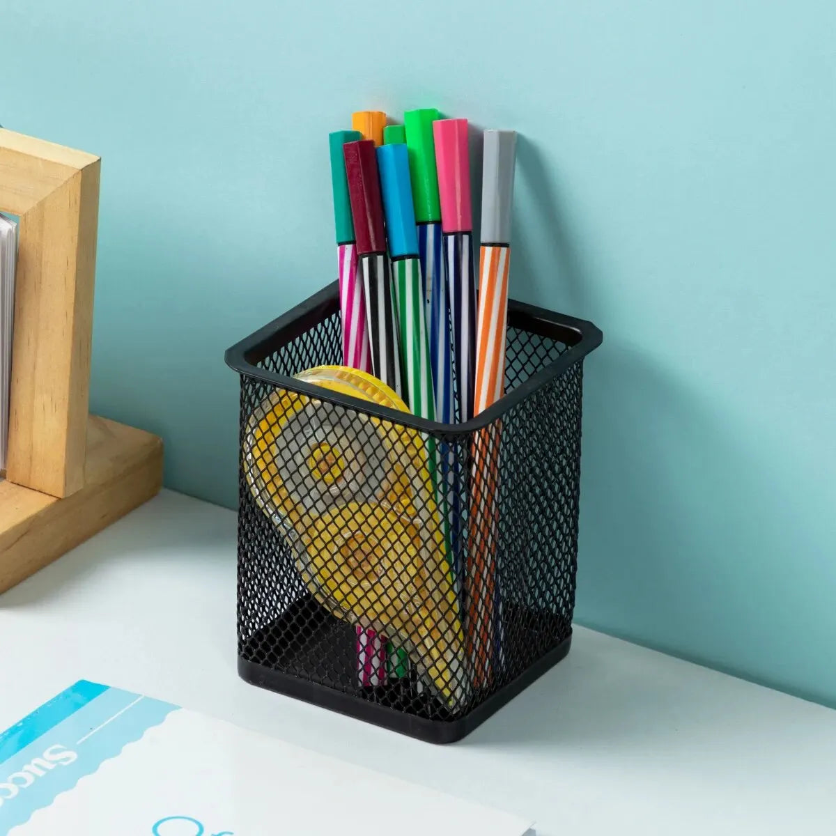 Porte-stylo en Métal Grille Carré — Pot à Crayons Solide pour Bureau